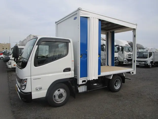 三菱 キャンター 2RG-FBA20(2WD)の写真8