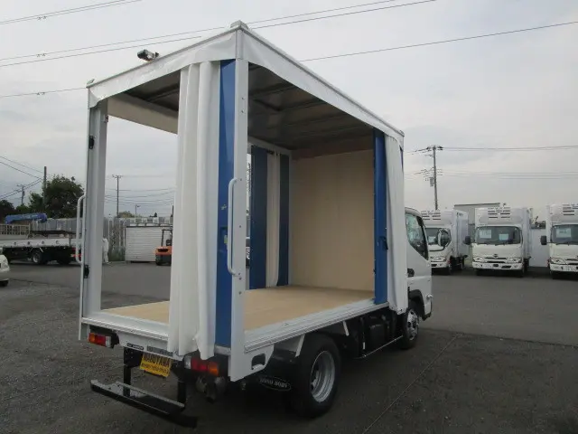 三菱 キャンター 2RG-FBA20(2WD)の写真11