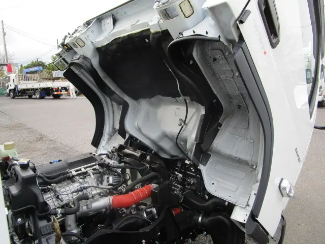 三菱 キャンター 2RG-FBA20(2WD)の写真39