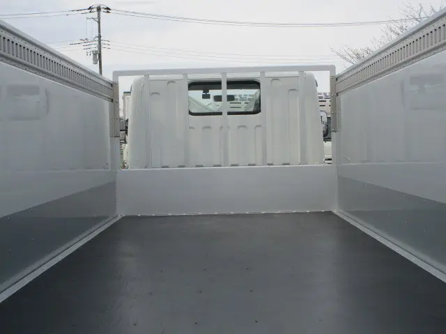 三菱 キャンター 2RG-FEAV0(2WD)の写真13