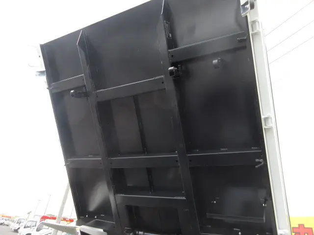 三菱 キャンター 2RG-FBA60(2WD)の写真16