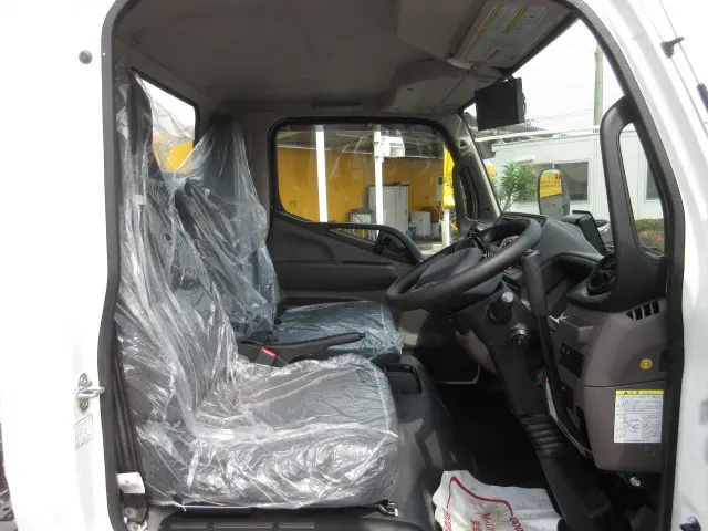 三菱 キャンター 2RG-FBA60(2WD)の写真22