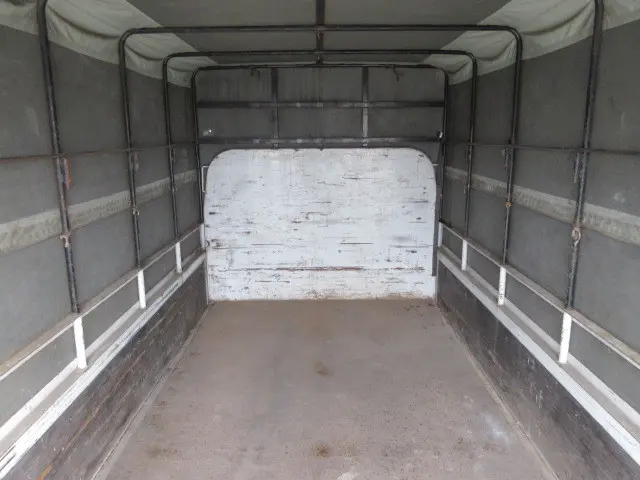 いすゞ エルフ KR-NKR81EA(2WD)の写真10