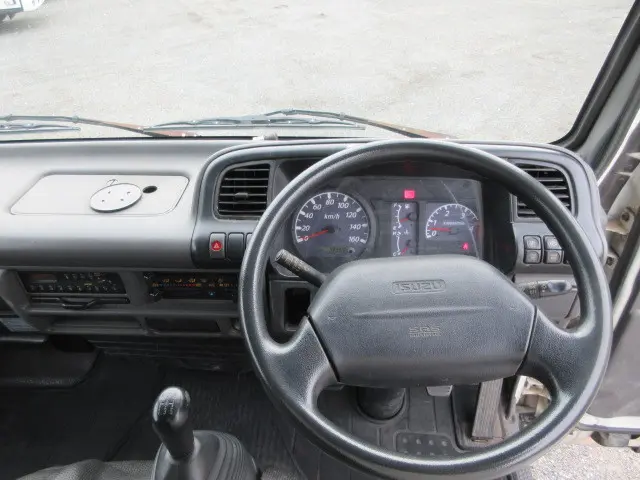 いすゞ エルフ KR-NKR81EA(2WD)の写真14