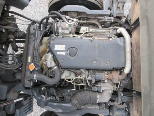 いすゞ エルフ KR-NKR81EA(2WD)の写真24