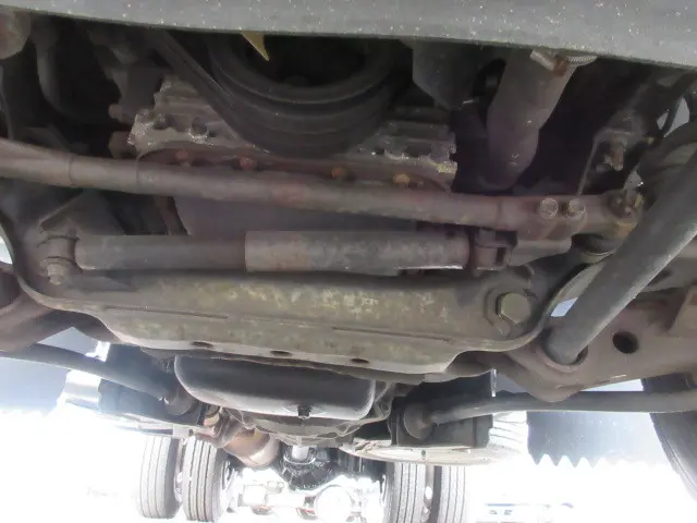 いすゞ エルフ KR-NKR81EA(2WD)の写真27