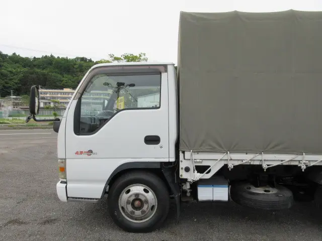 いすゞ エルフ KR-NKR81EA(2WD)の写真29