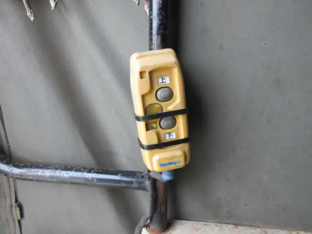 いすゞ エルフ KR-NKR81EA(2WD)の写真36