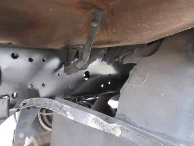 いすゞ エルフ KR-NKR81EA(2WD)の写真44