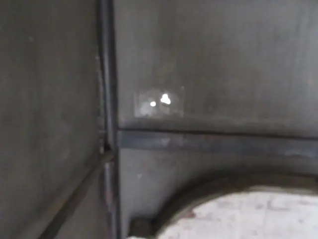 いすゞ エルフ KR-NKR81EA(2WD)の写真49