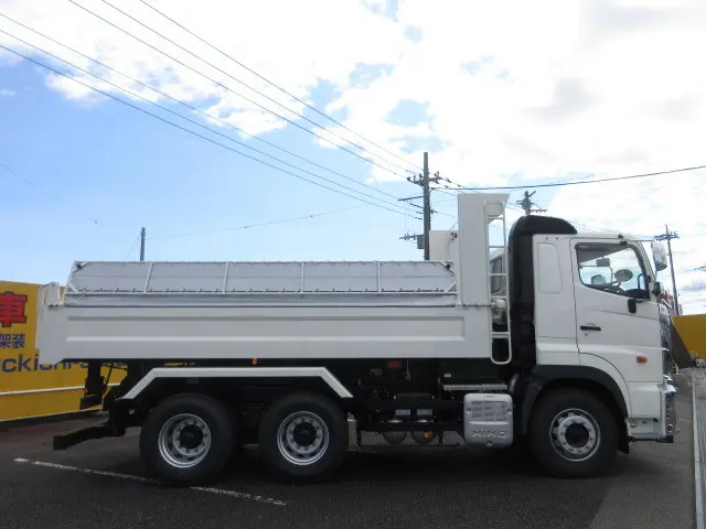 日野 プロフィア 2DG-FS1AGE(6x4)の写真6