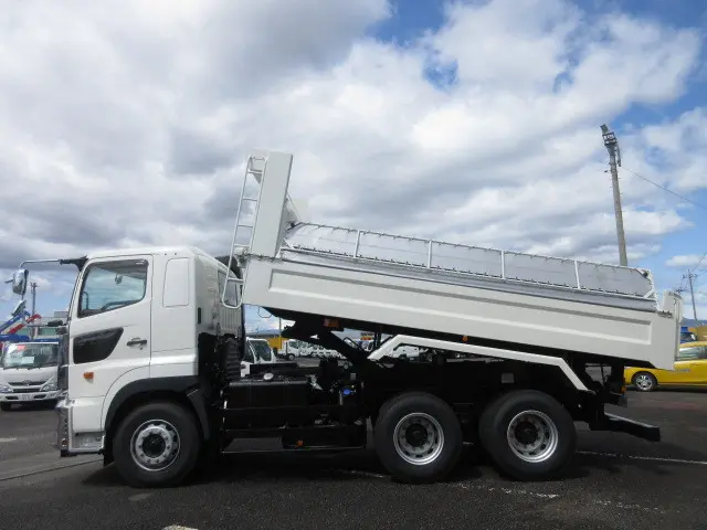 日野 プロフィア 2DG-FS1AGE(6x4)の写真11