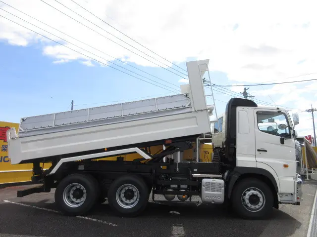 日野 プロフィア 2DG-FS1AGE(6x4)の写真12