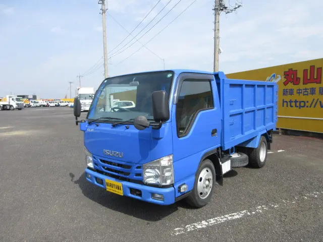 いすゞ エルフ TPG-NKR85AN(2WD)の写真1