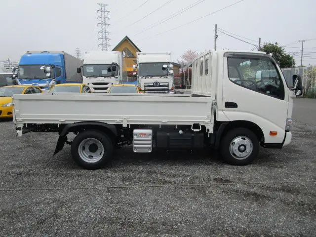トヨタ ダイナ 2KG-XZC605(2WD)の写真6