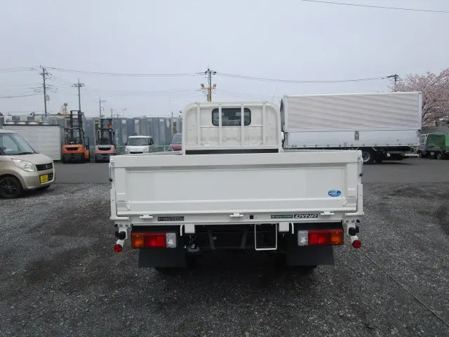 トヨタ ダイナ 2KG-XZC605(2WD)の写真7