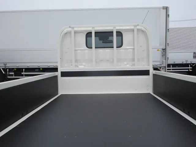 トヨタ ダイナ 2KG-XZC605(2WD)の写真10