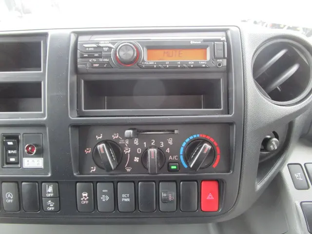 日野 デュトロ 2KG-XZU710M(2WD)の写真17