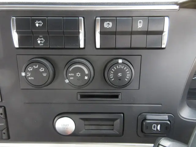 三菱 スーパーグレート 2KG-FV70HJR(6x4)の写真17