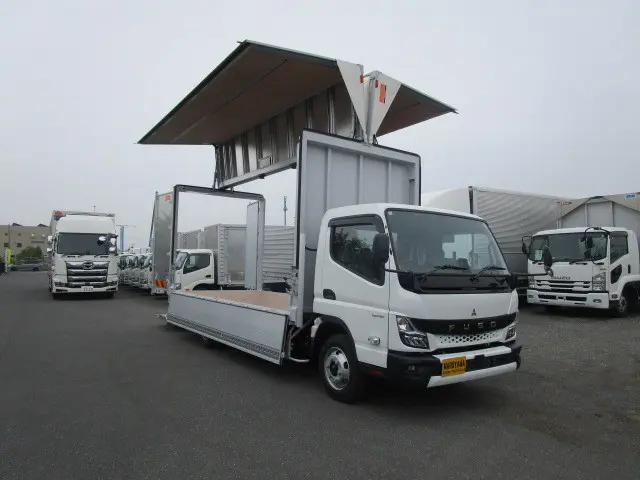 三菱 キャンター 2PG-FEB90(2WD)の写真2