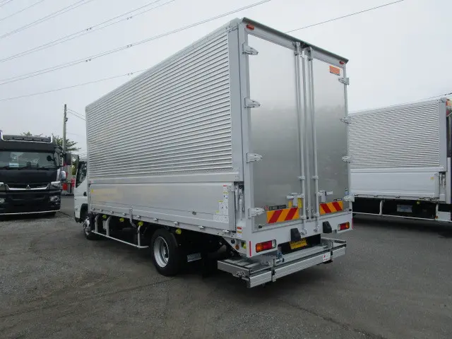 三菱 キャンター 2PG-FEB90(2WD)の写真7