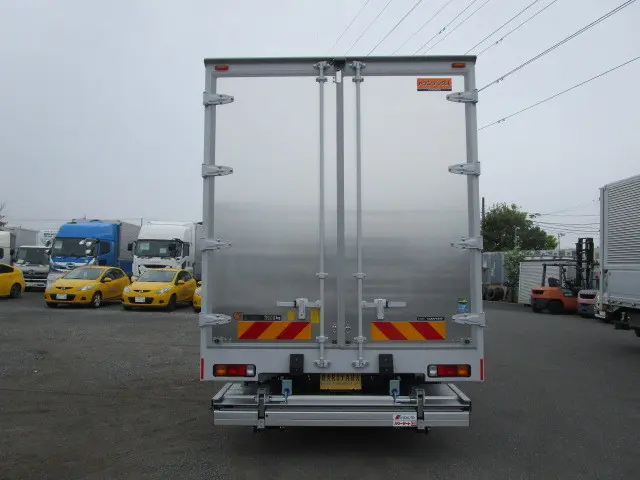 三菱 キャンター 2PG-FEB90(2WD)の写真11