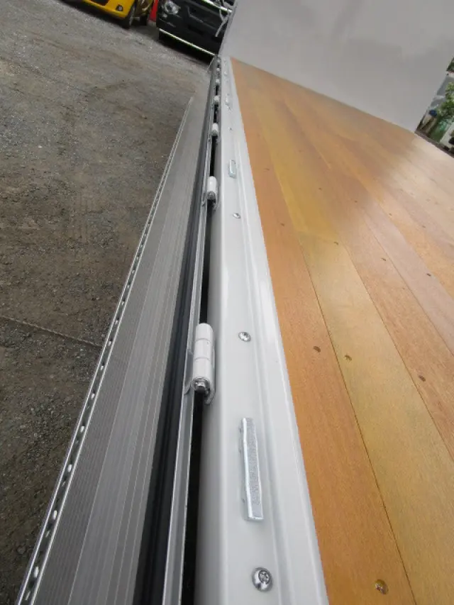 三菱 キャンター 2PG-FEB90(2WD)の写真42