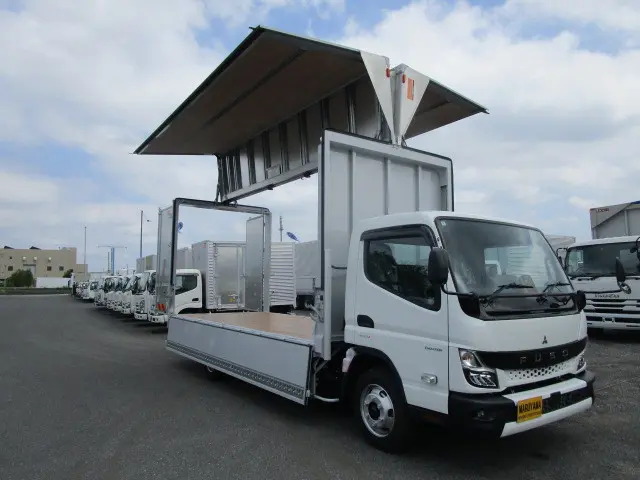 三菱 キャンター 2PG-FEB90(2WD)の写真2