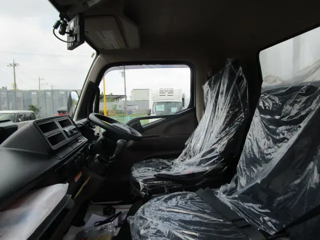 三菱 キャンター 2PG-FEB90(2WD)の写真28