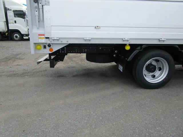 三菱 キャンター 2PG-FEB90(2WD)の写真37