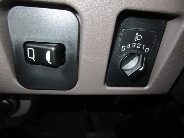 三菱 キャンター 2PG-FEB90(2WD)の写真21