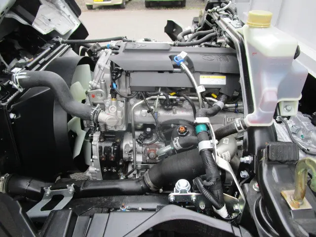 三菱 キャンター 2PG-FEB90(2WD)の写真31