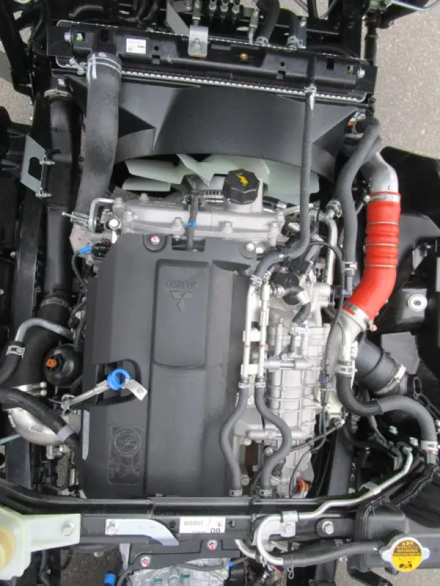 三菱 キャンター 2PG-FEB90(2WD)の写真32