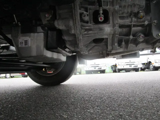 三菱 キャンター 2PG-FEB90(2WD)の写真34