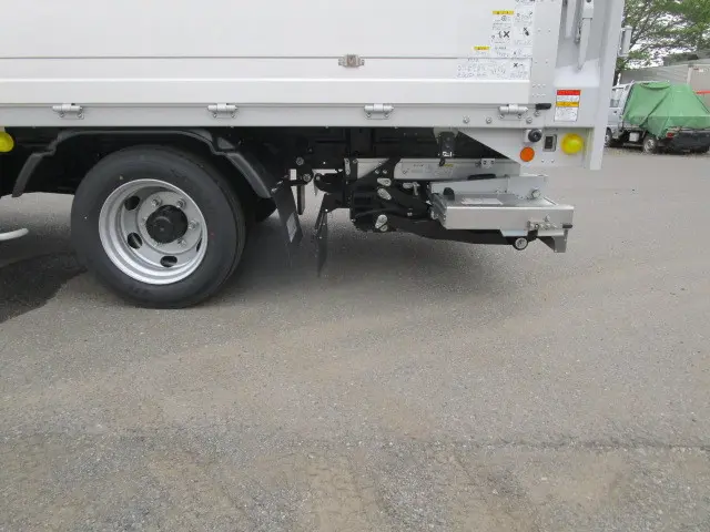 三菱 キャンター 2PG-FEB90(2WD)の写真38