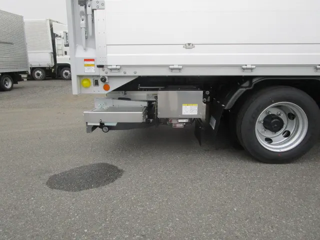 三菱 キャンター 2PG-FEB90(2WD)の写真39