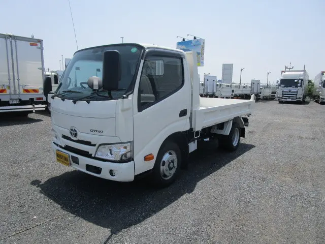 トヨタ ダイナ 2KG-XZC600D(2WD)の写真5