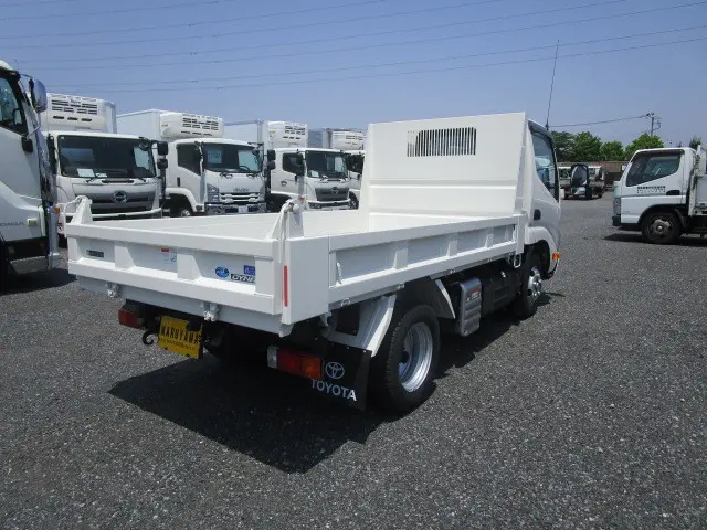 トヨタ ダイナ 2KG-XZC600D(2WD)の写真8
