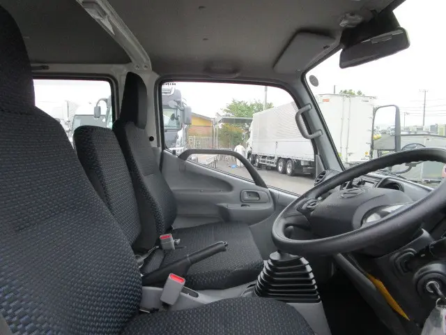 日野 デュトロ 2KG-XZU605M(2WD)の写真9