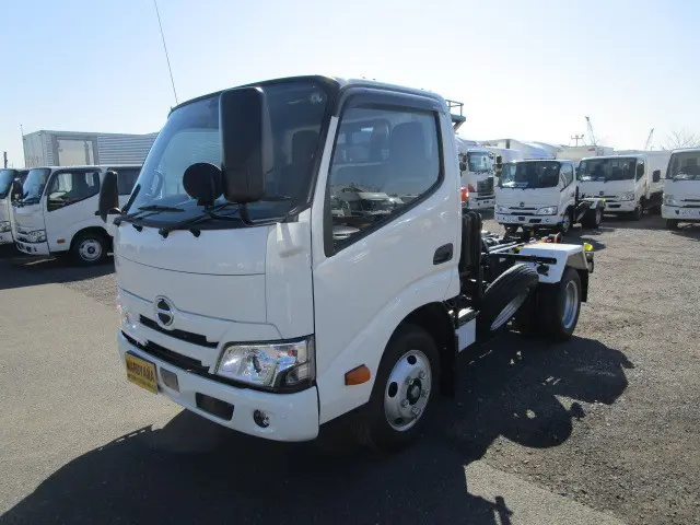 日野 デュトロ 2KG-XZU605M(2WD)の写真1