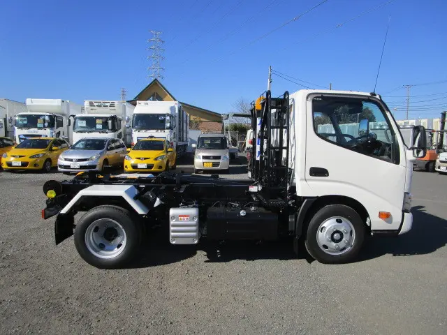 日野 デュトロ 2KG-XZU605M(2WD)の写真6