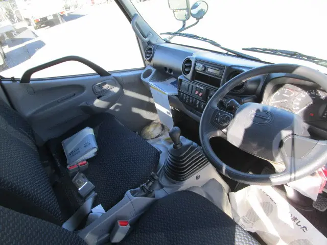 日野 デュトロ 2KG-XZU605M(2WD)の写真11