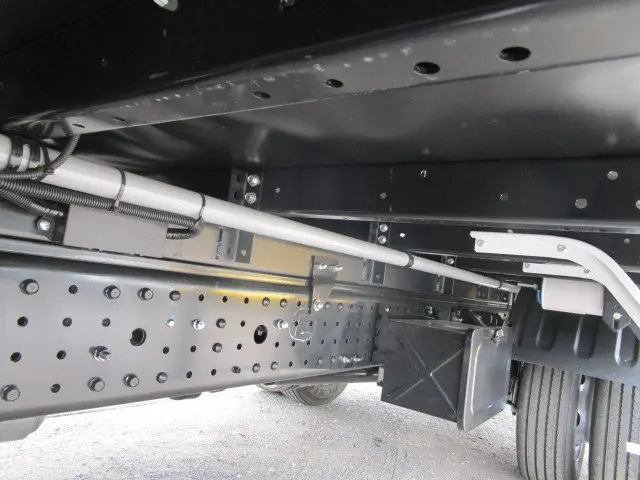 三菱 キャンター 2PG-FEB90(2WD)の写真34