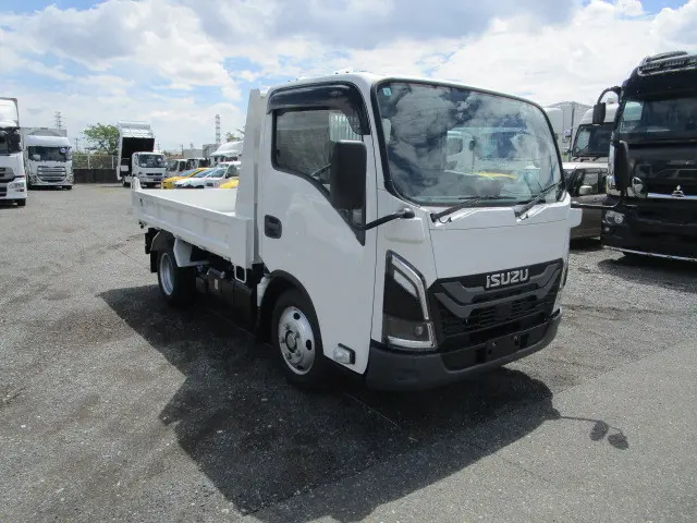 いすゞ エルフ 2RG-NJR88AT(2WD)の写真2