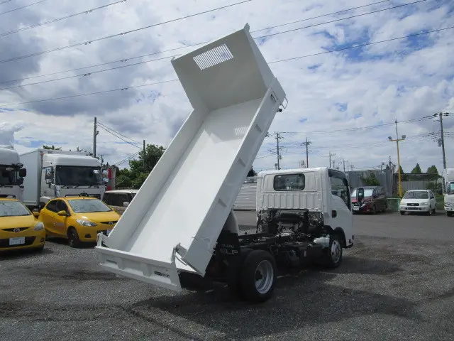 いすゞ エルフ 2RG-NJR88AT(2WD)の写真10