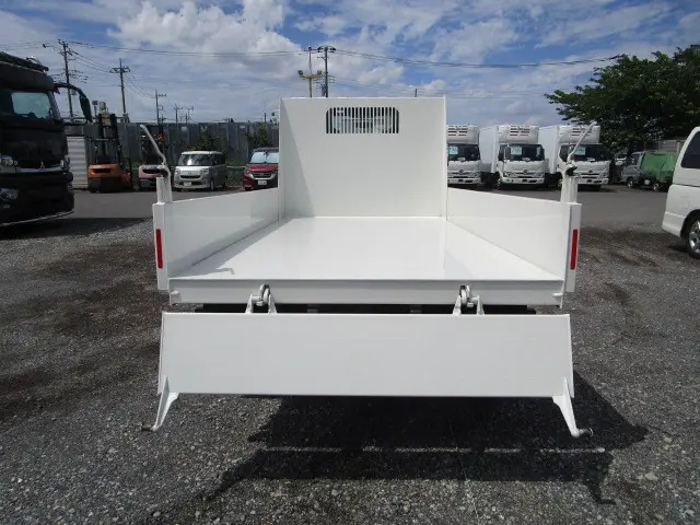 いすゞ エルフ 2RG-NJR88AT(2WD)の写真11