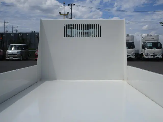 いすゞ エルフ 2RG-NJR88AT(2WD)の写真12