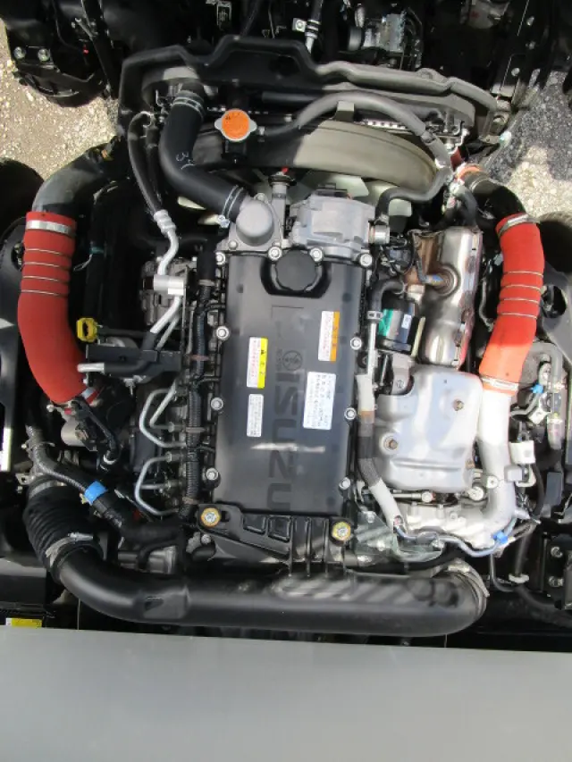 いすゞ エルフ 2RG-NJR88AT(2WD)の写真26