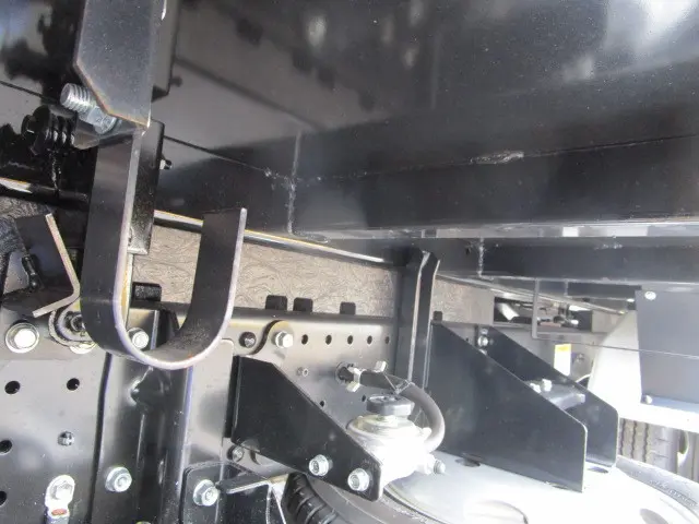 いすゞ エルフ 2RG-NJR88AT(2WD)の写真35