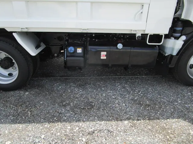 いすゞ エルフ 2RG-NJR88AT(2WD)の写真40